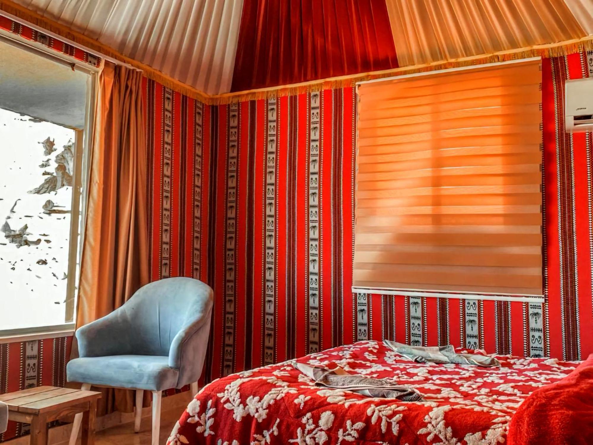 Rum Royal Flower Luxury Camp Вади Рум Екстериор снимка
